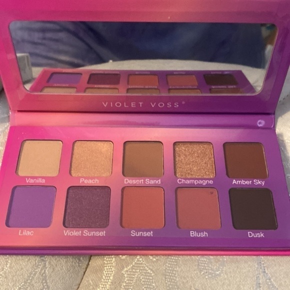 Violet Voss Violet Sunset Eyeshadow Pallete - Picture 3 of 3